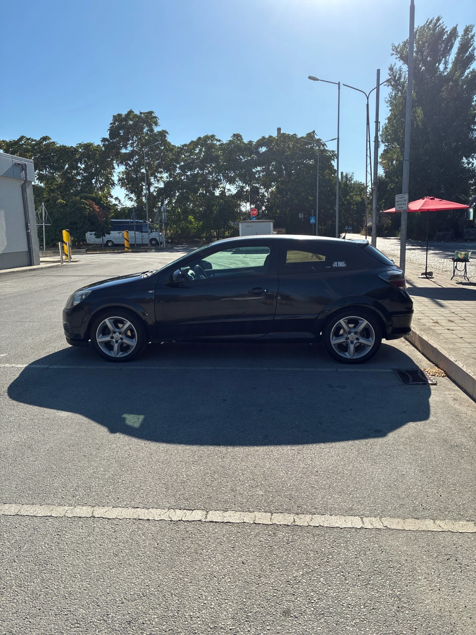 Opel Astra Gtc, снимка 7 - Автомобили и джипове - 55979644