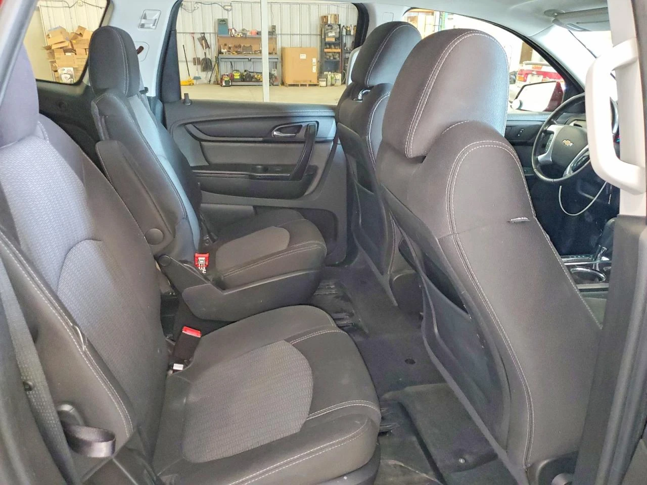 Chevrolet Traverse 3.6l Lt, снимка 11 - Автомобили и джипове - 56024596
