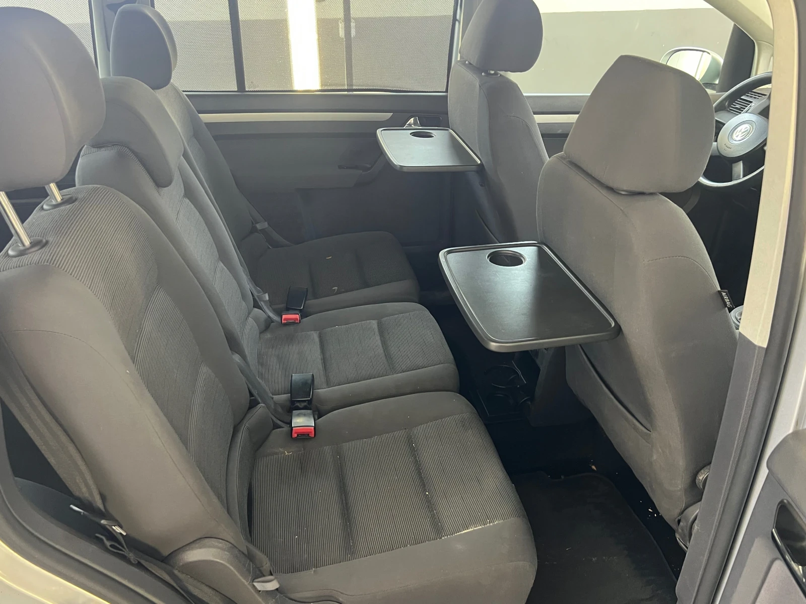 VW Touran 1.9TDi BLS 6ск, снимка 10 - Автомобили и джипове - 56661418