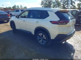 Nissan Rogue SV FWD, снимка 4