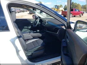 Nissan Rogue SV FWD, снимка 7