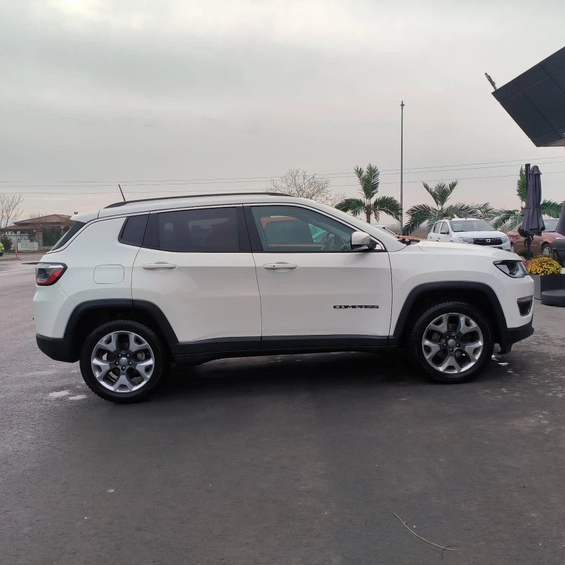 Jeep Compass 4Х4 LIMITED, снимка 4 - Автомобили и джипове - 48518163