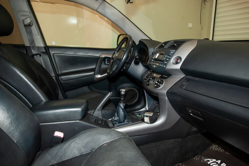Toyota Rav4 D-CAT, снимка 7 - Автомобили и джипове - 50536395