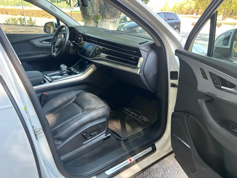 Audi Q7 50TDI* S-Line* MATRIX* H-UP* PANO* ОБДУХВАНЕ* , снимка 12 - Автомобили и джипове - 51646762