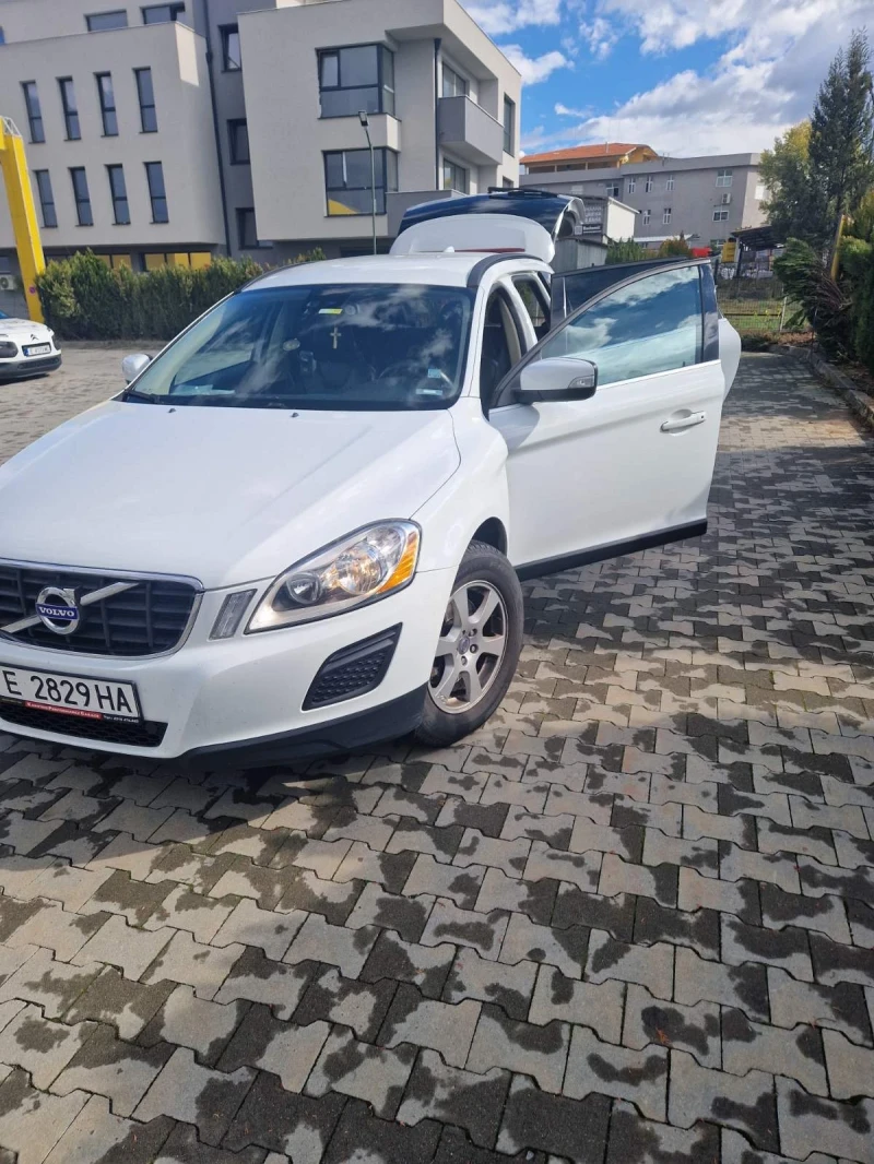 Volvo XC60, снимка 2 - Автомобили и джипове - 52506087