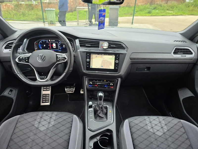 VW Tiguan 2.0TDI - 150к.с. - R-LINE - 90 000KM!, снимка 13 - Автомобили и джипове - 52638823