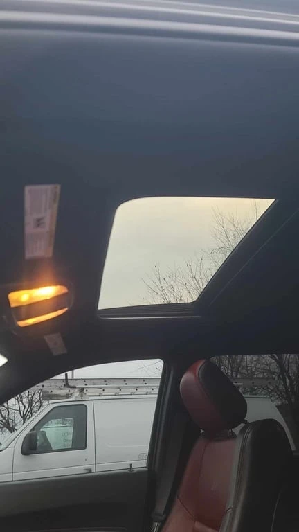 Dodge Durango 5.7 R/T AWD * ДИСТРОНИК* ОБДУХВАНЕ* 360 КАМЕРА* , снимка 9 - Автомобили и джипове - 53371025