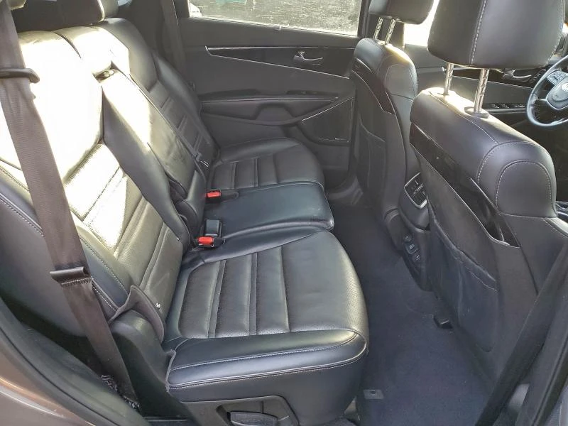Kia Sorento 3.3L 6 All wheel drive - изображение 4