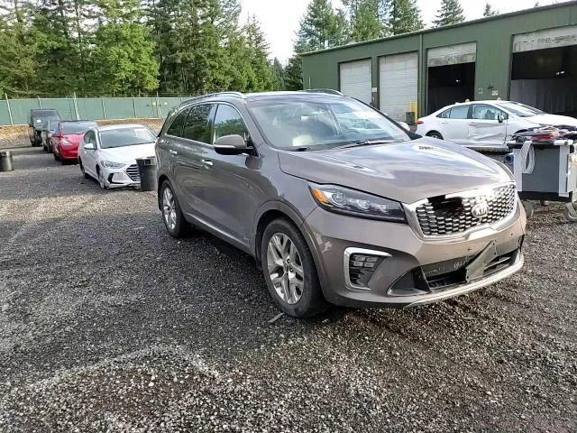 Kia Sorento 3.3L 6 All wheel drive