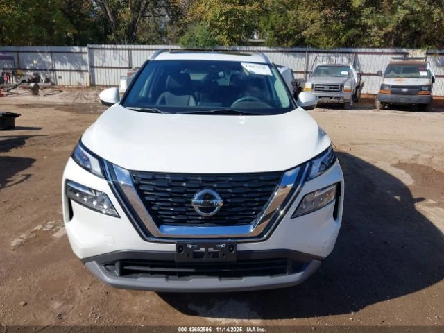 Nissan Rogue SV FWD, снимка 2 - Автомобили и джипове - 53894210