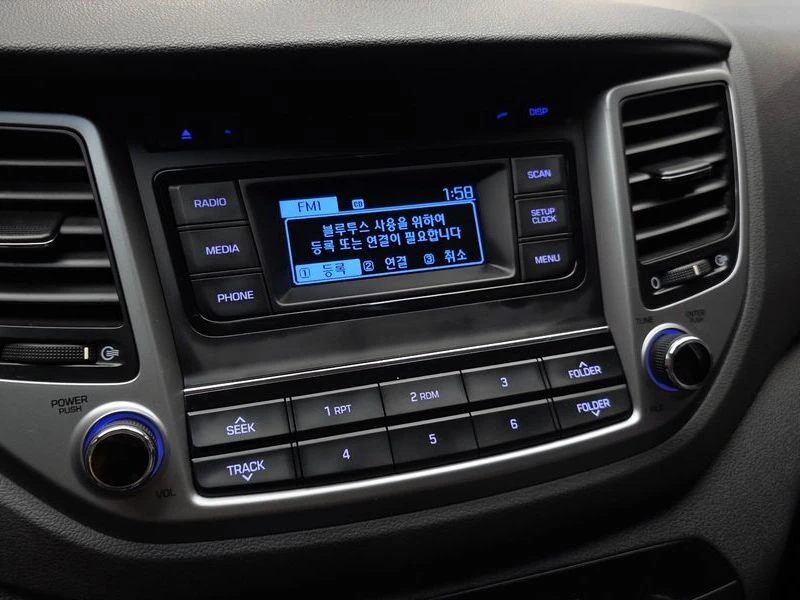 Hyundai Tucson Diesel 2.0 2WD| 184к.с., снимка 14 - Автомобили и джипове - 55941151