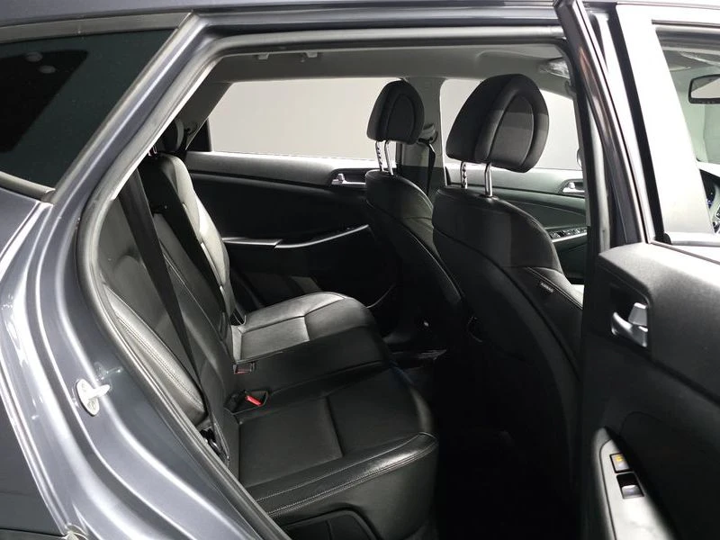 Hyundai Tucson Diesel 2.0 2WD| 184к.с., снимка 12 - Автомобили и джипове - 55941151