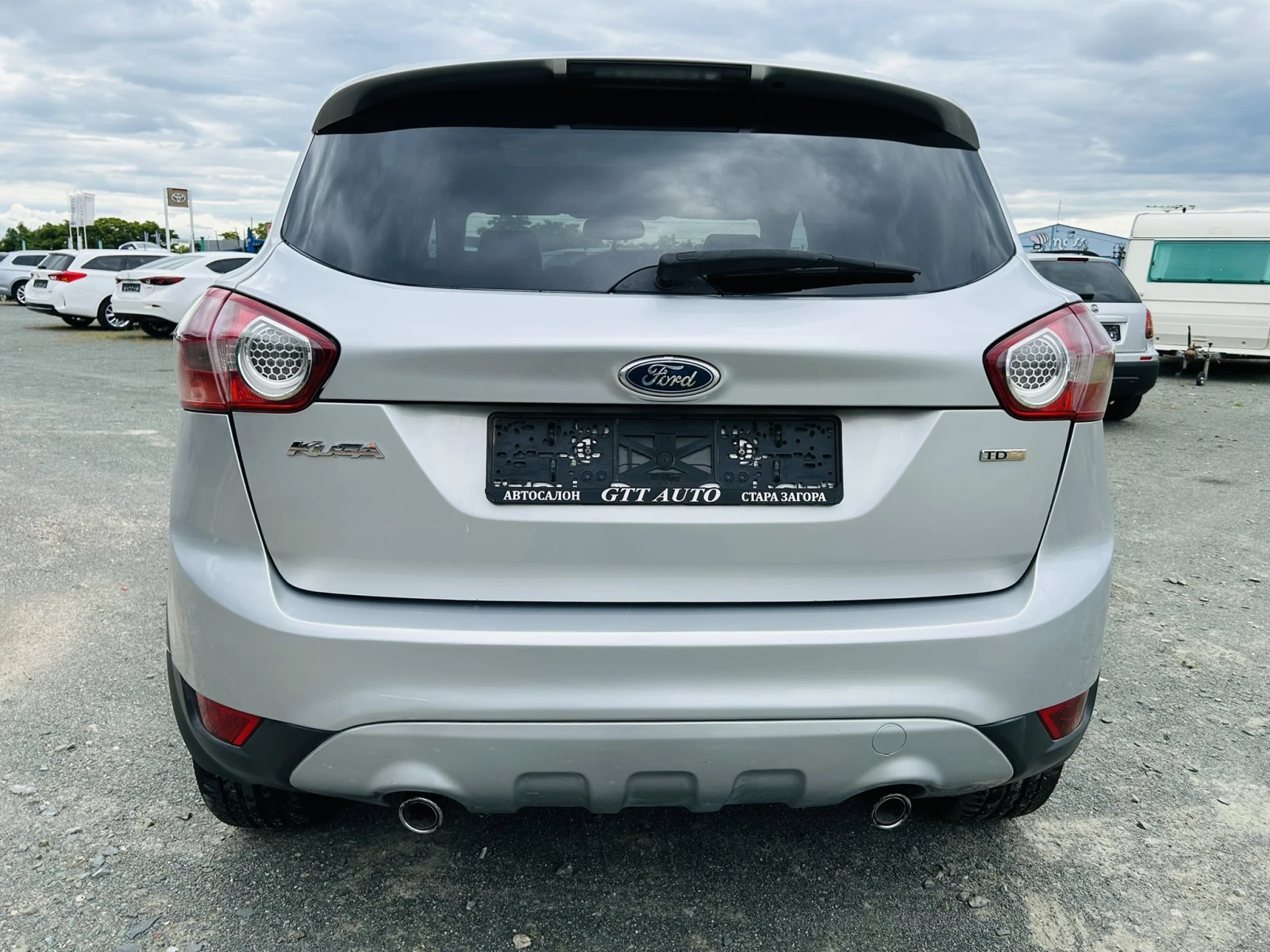 Ford Kuga 2.0TDCI/4x4/TITANIUM/PANORAMA/KEYLESS/XENON FULL - изображение 4