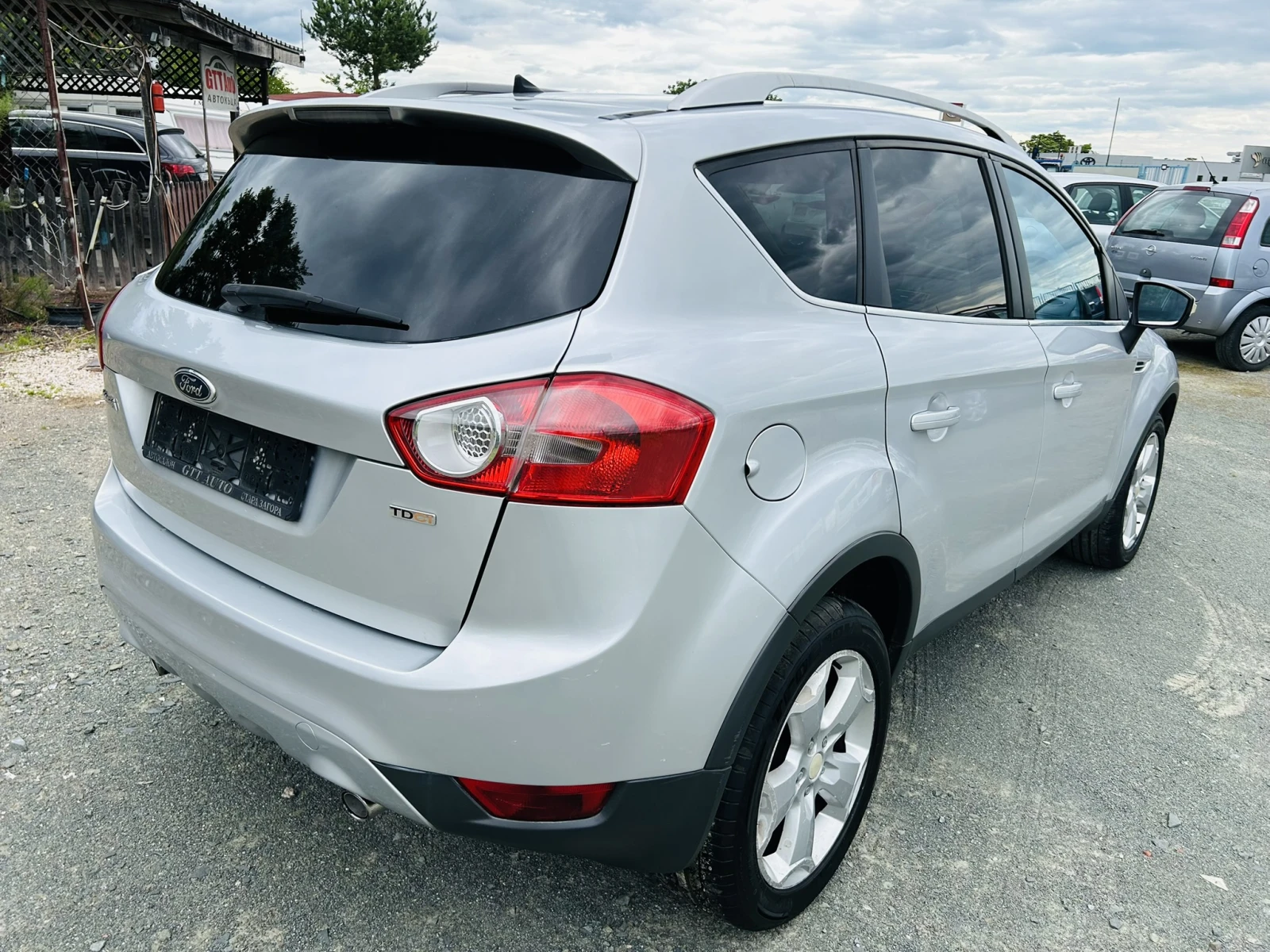 Ford Kuga 2.0TDCI/4x4/TITANIUM/PANORAMA/KEYLESS/XENON FULL - изображение 5