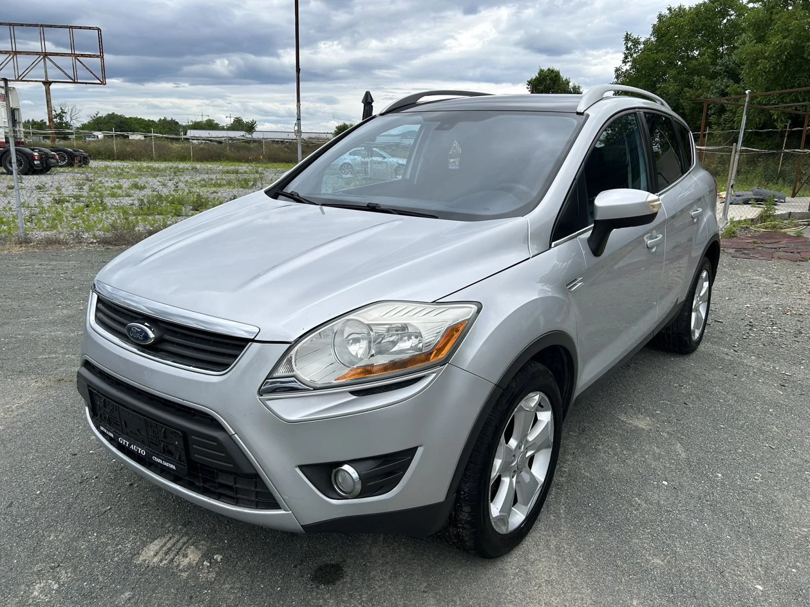 Ford Kuga 2.0TDCI/4x4/TITANIUM/PANORAMA/KEYLESS/XENON FULL - изображение 9