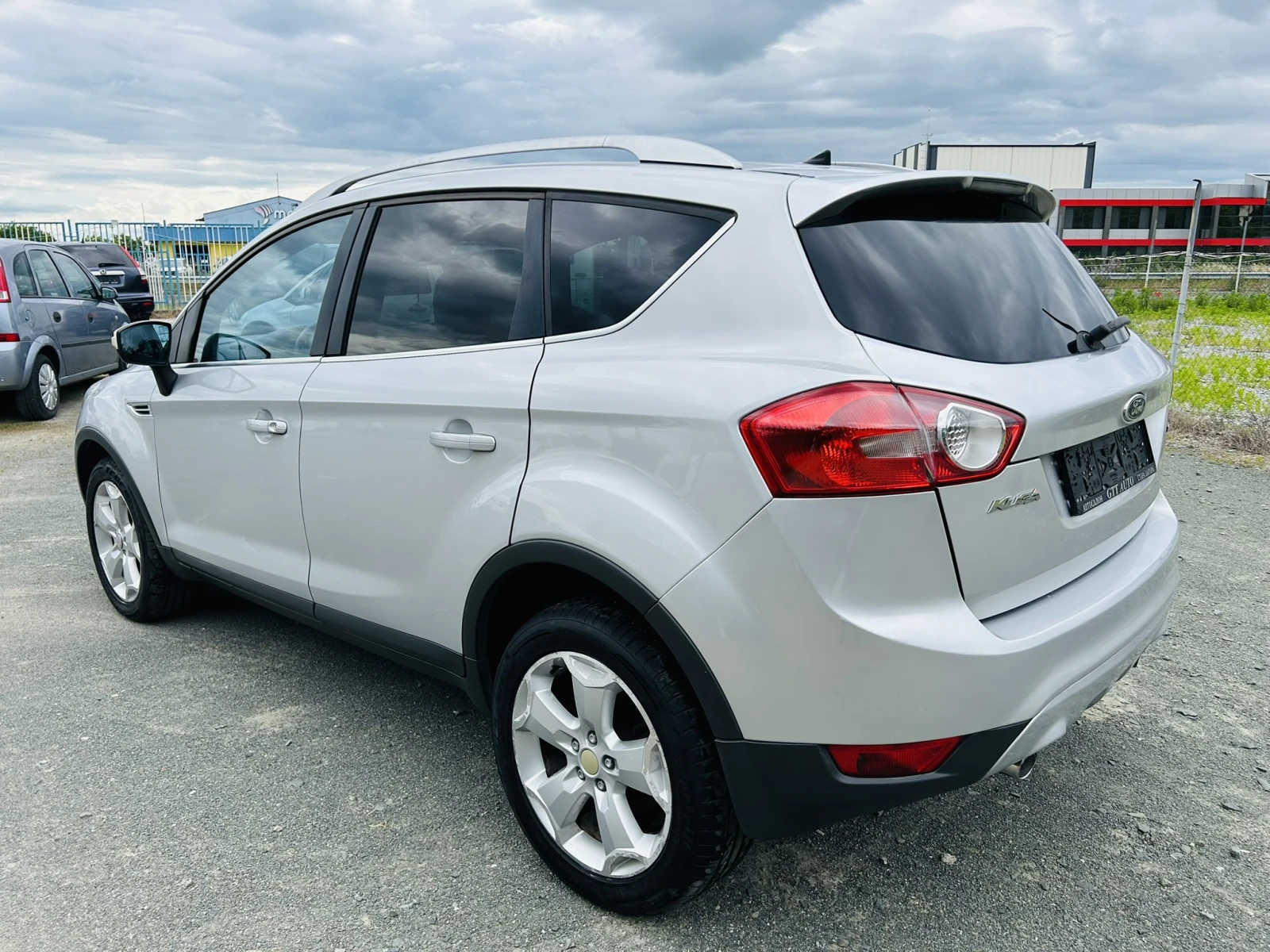 Ford Kuga 2.0TDCI/4x4/TITANIUM/PANORAMA/KEYLESS/XENON FULL - изображение 3