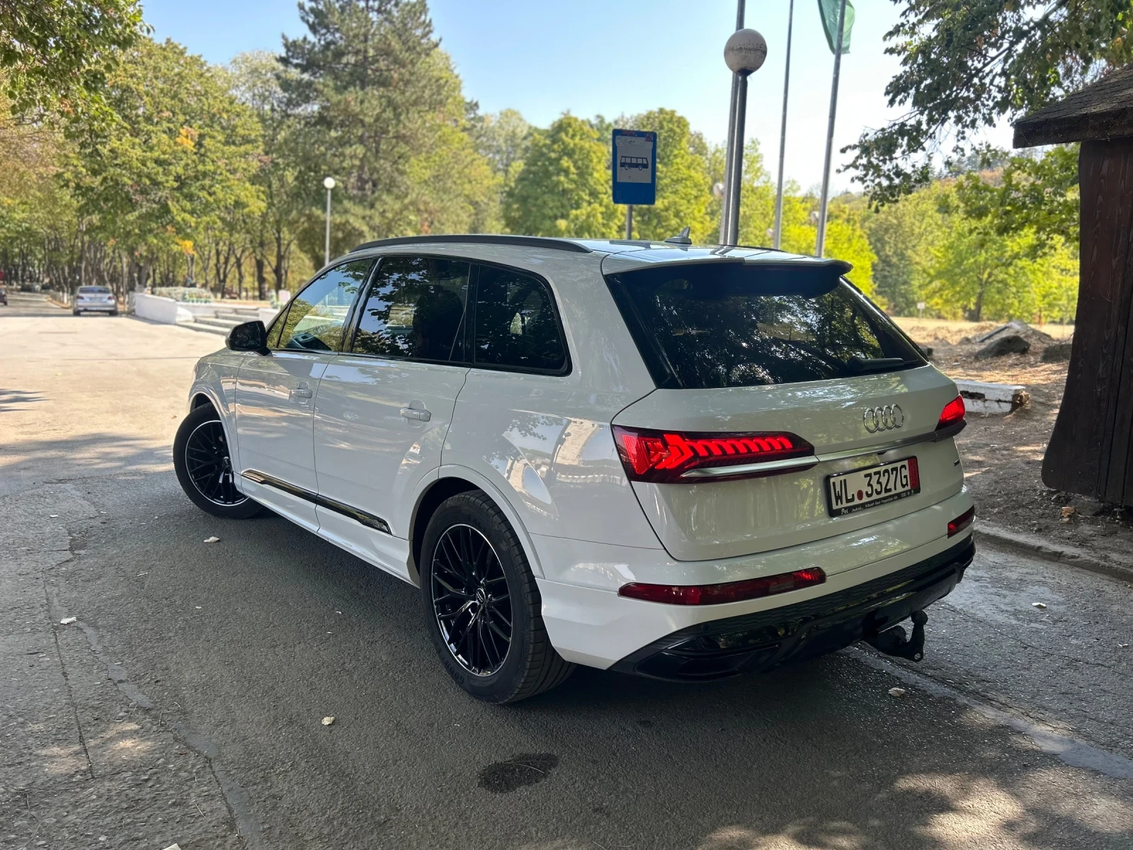 Audi Q7 50TDI* S-Line* MATRIX* H-UP* PANO* ОБДУХВАНЕ*  - изображение 4