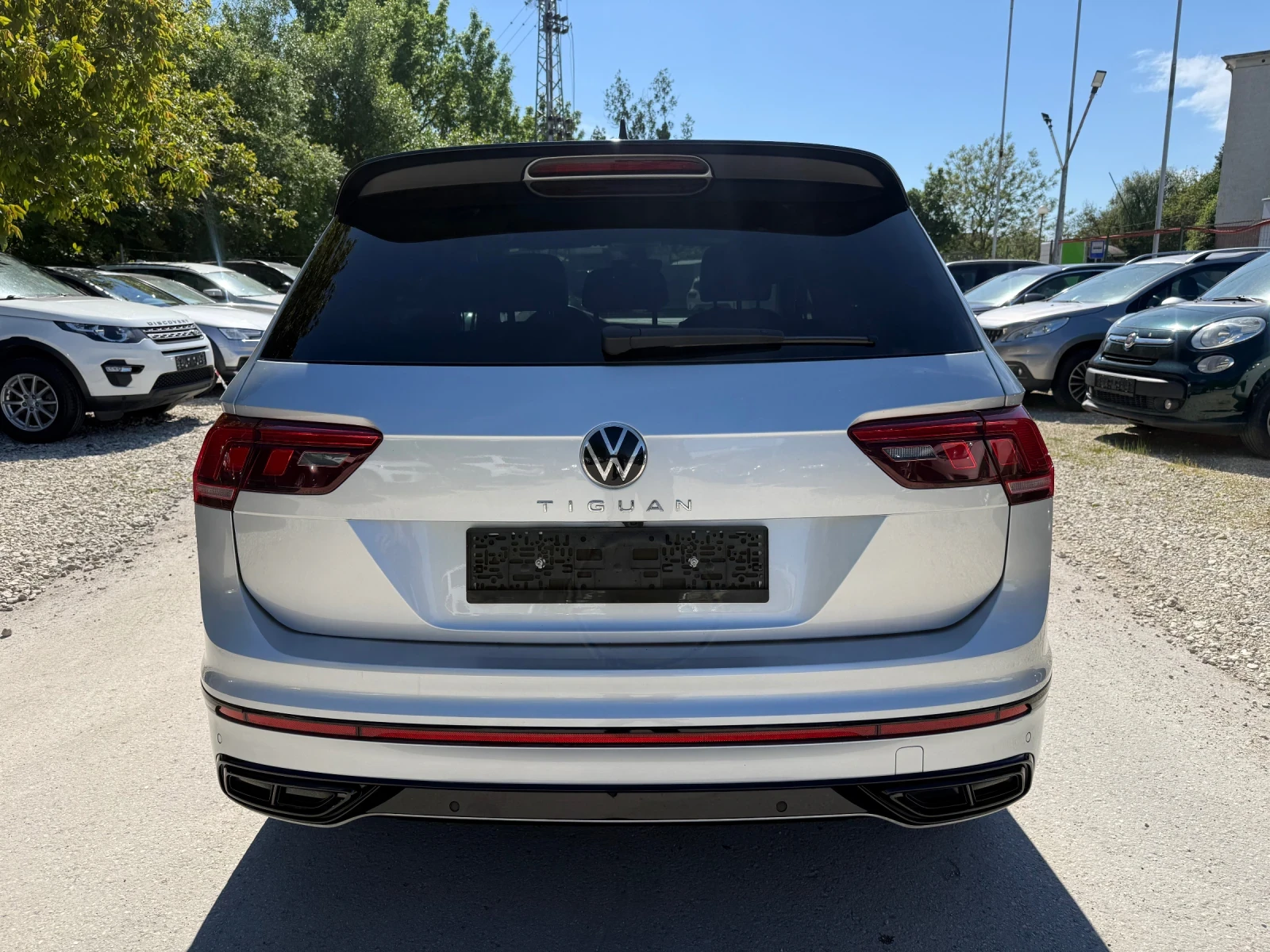 VW Tiguan 2.0TDI - R-LINE - FACELIFT - 90 000KM!, снимка 8 - Автомобили и джипове - 52638823
