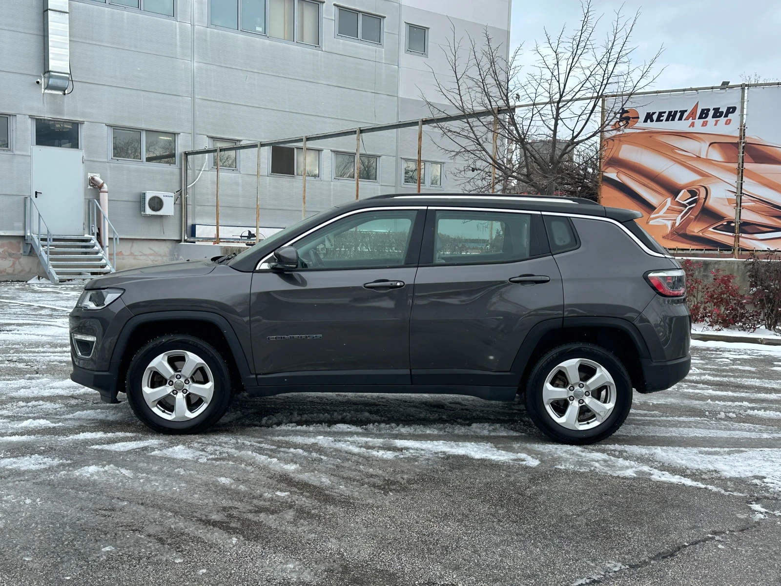 Jeep Compass 2.0d 170 к.с./ГАРАНЦИЯ ОТ КЕНТАВЪР - изображение 2