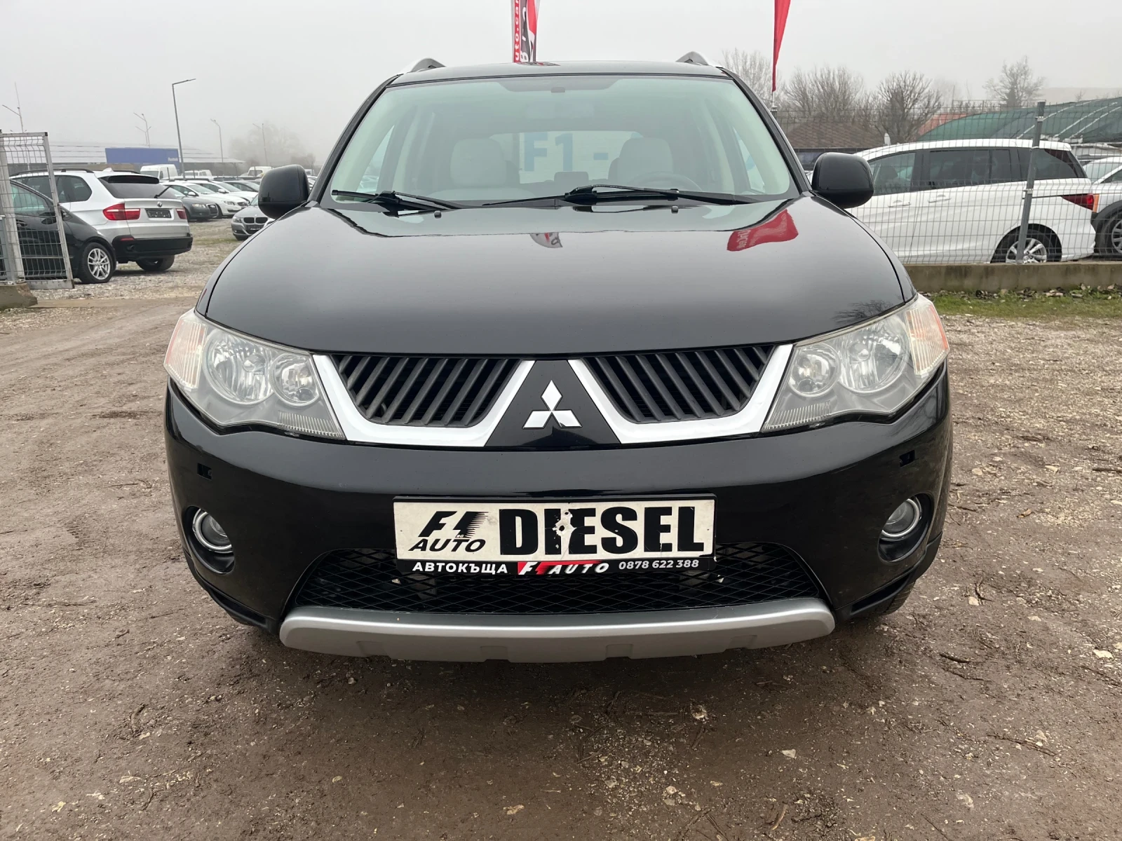 Mitsubishi Outlander 2.0TDI-4x4-6+ 1-ITALIA - изображение 2
