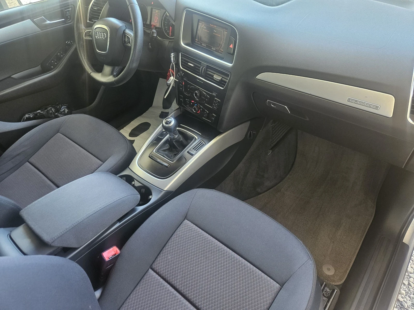 Audi Q5 2.0 TDI QUATTRO , снимка 13 - Автомобили и джипове - 53712062