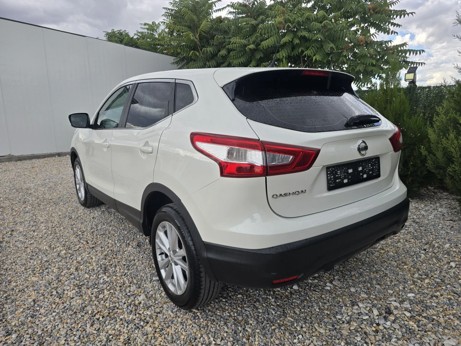 Nissan Qashqai 1.6CDTI Navi, снимка 5 - Автомобили и джипове - 56218766