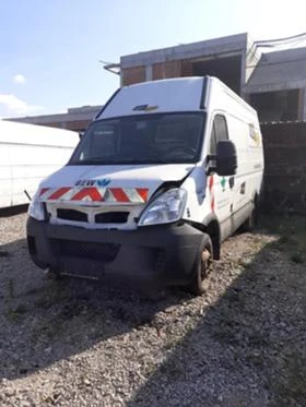 Iveco Daily Автомагазин за части, снимка 2