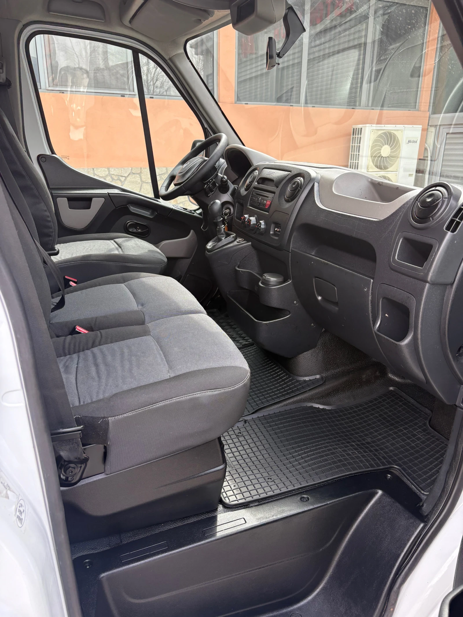 Renault Master 2.3 DCI, снимка 4 - Бусове и автобуси - 53911868