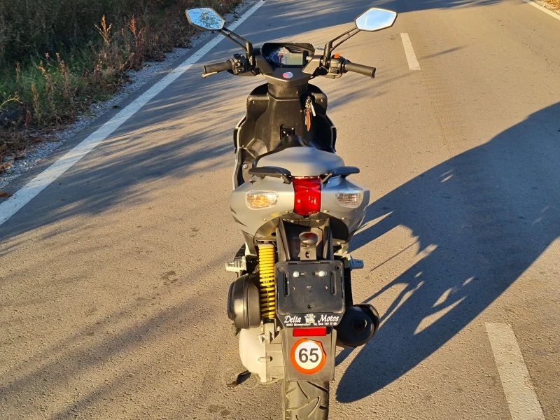 Aprilia Sr 50cc, снимка 11 - Мотоциклети и мототехника - 47728778