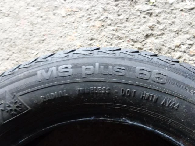 Гуми Зимни 175/65R15, снимка 7 - Гуми и джанти - 16501359