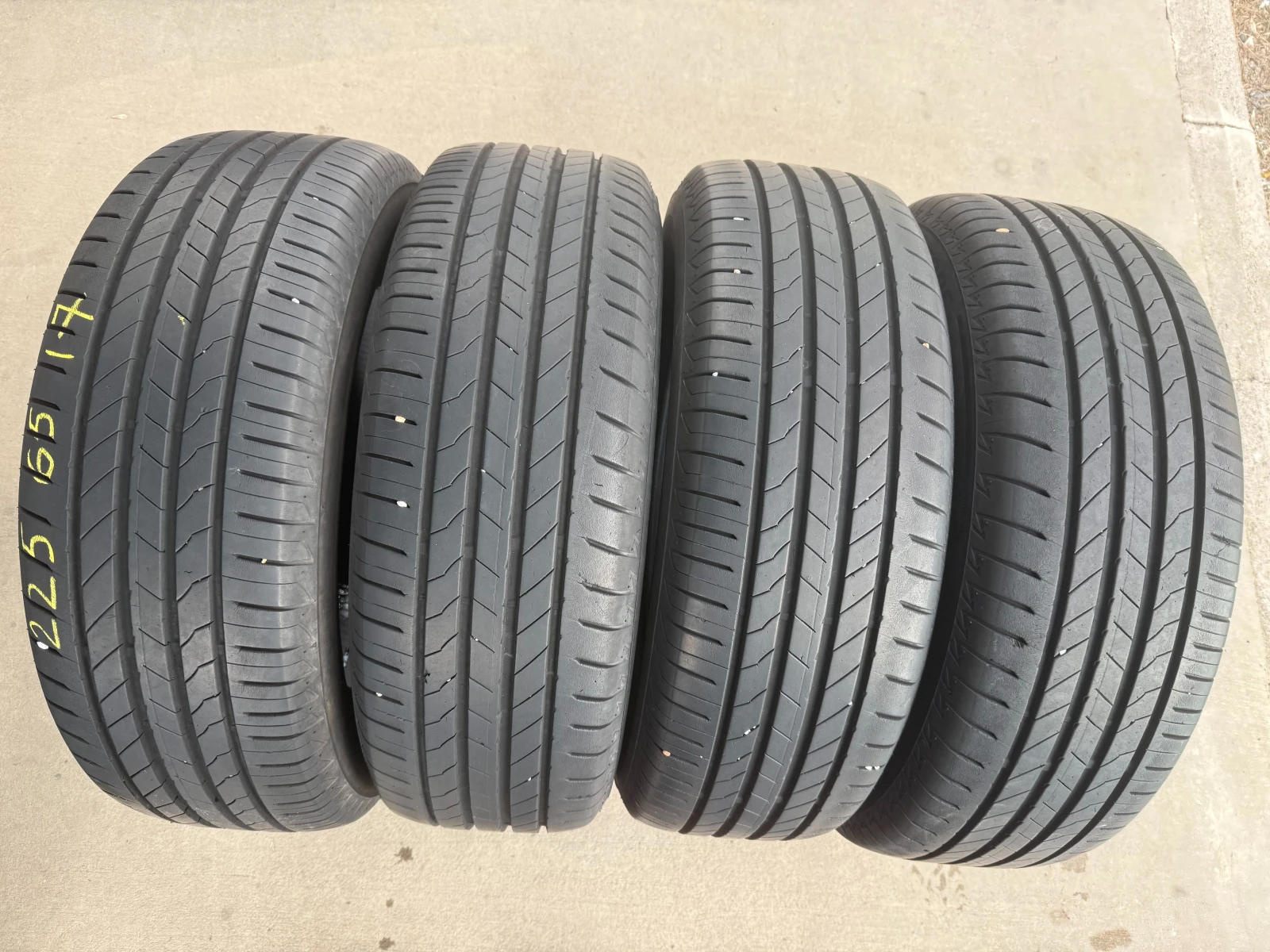 Гуми Летни 225/65R17