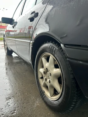 Mercedes-Benz C 180, снимка 9