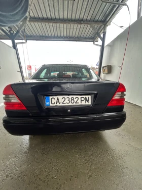 Mercedes-Benz C 180, снимка 7