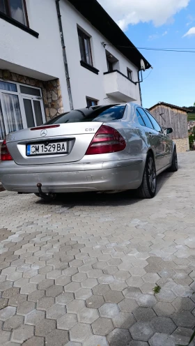 Mercedes-Benz E 270, снимка 2
