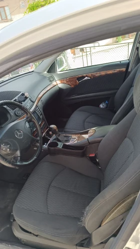 Mercedes-Benz E 270, снимка 8