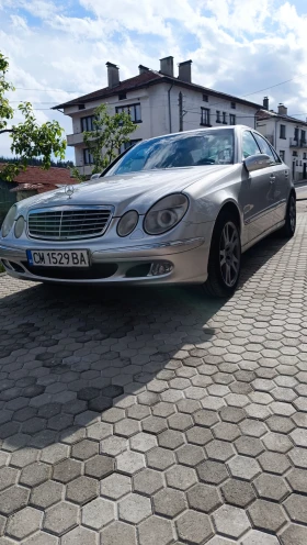 Mercedes-Benz E 270, снимка 1