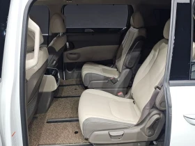 Kia Carnival 1.6 240 hp Automatic, снимка 11
