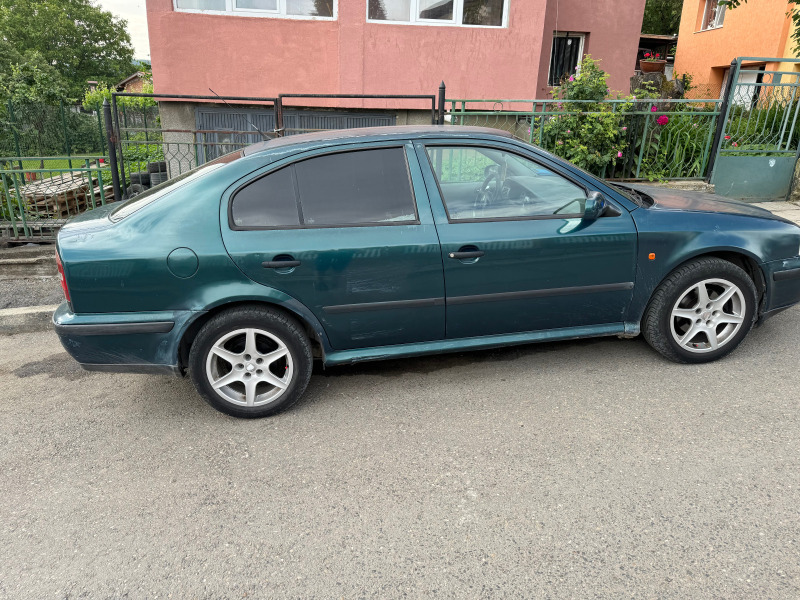 Skoda Octavia, снимка 4 - Автомобили и джипове - 46031186