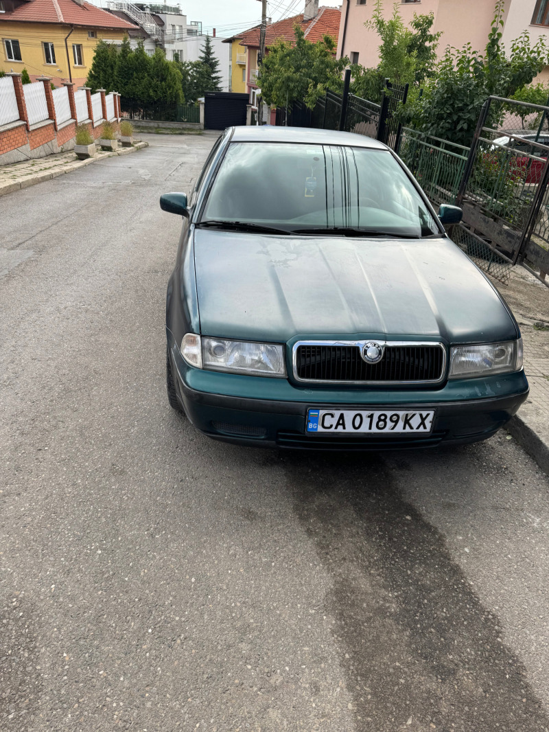 Skoda Octavia, снимка 3 - Автомобили и джипове - 46031186
