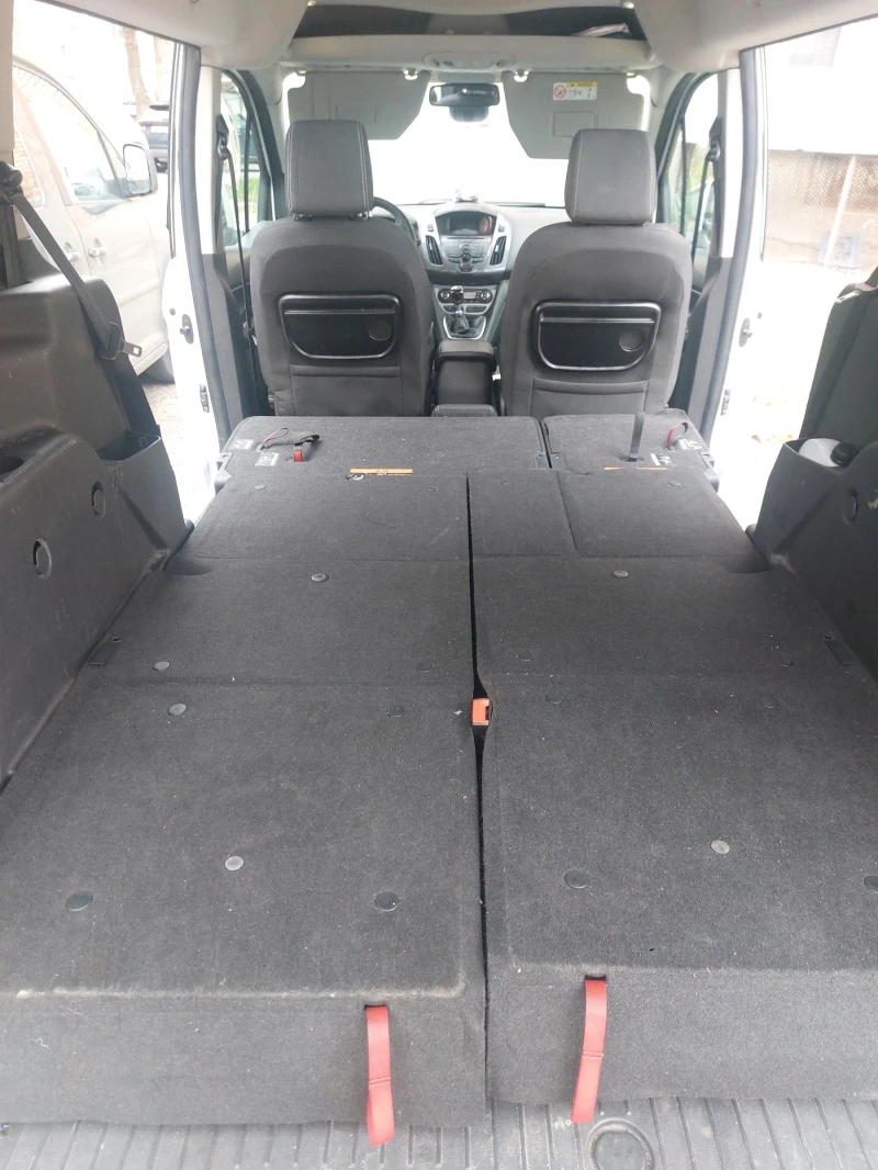 Ford Connect Tourneo, снимка 10 - Автомобили и джипове - 49049307