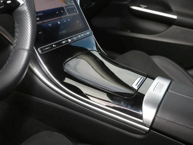 Mercedes-Benz C 220 AMG/200HP/NIGHT/CAM/MEMORY/NAVI/KLESS/TSR/422v, снимка 15 - Автомобили и джипове - 50286815