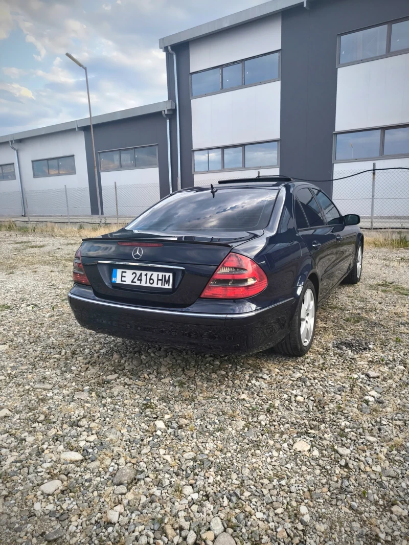 Mercedes-Benz E 270, снимка 4 - Автомобили и джипове - 52723752