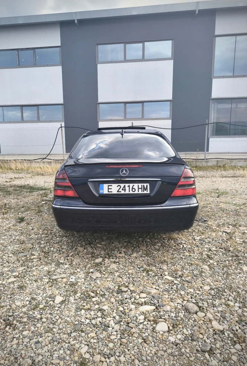 Mercedes-Benz E 270, снимка 5 - Автомобили и джипове - 52723752