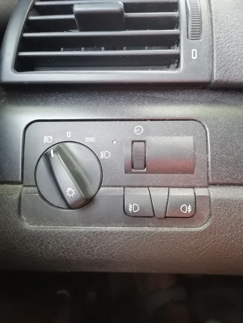 BMW 320, снимка 10 - Автомобили и джипове - 51179292