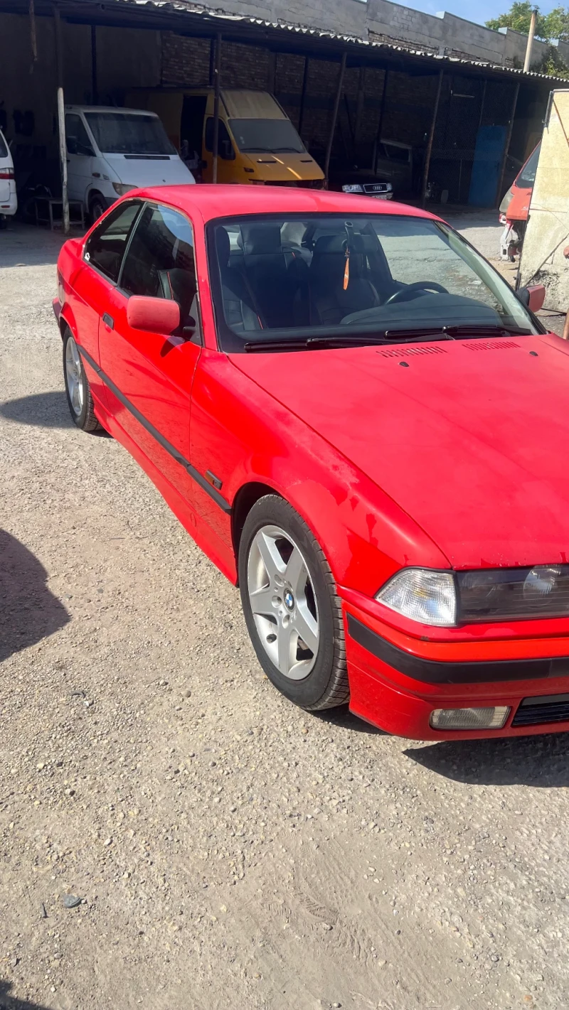 BMW 318 1.8 IS, снимка 3 - Автомобили и джипове - 51867501