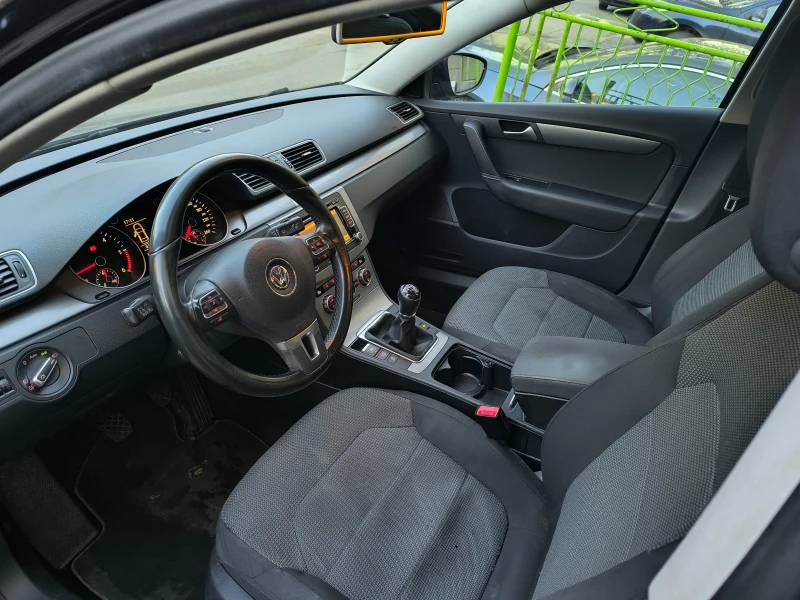 VW Passat B7 , 2.0 TDI Blue Motion, снимка 10 - Автомобили и джипове - 52370546