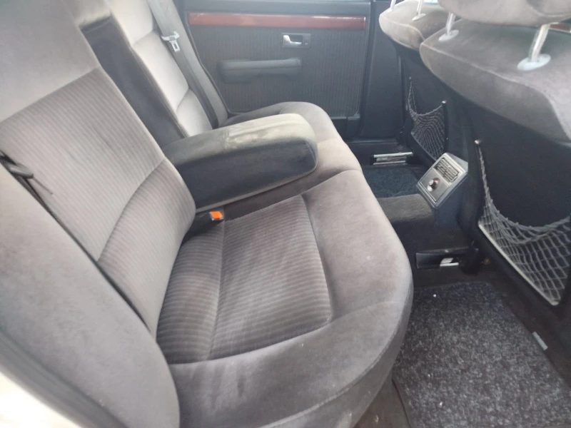 Audi 100 2.3 I, снимка 9 - Автомобили и джипове - 52775906