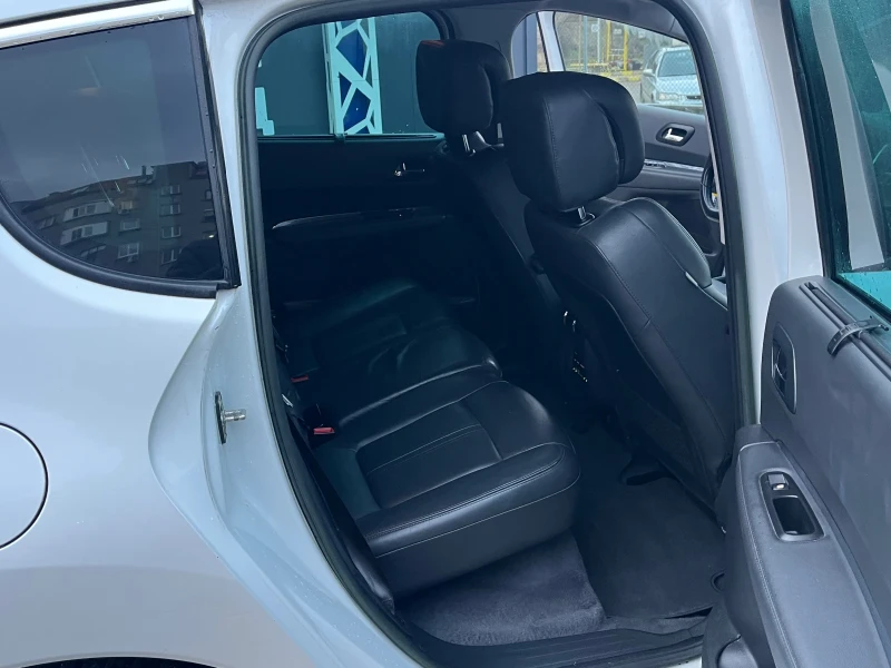 Peugeot 3008 2.0HDI Panorama, снимка 11 - Автомобили и джипове - 53404967