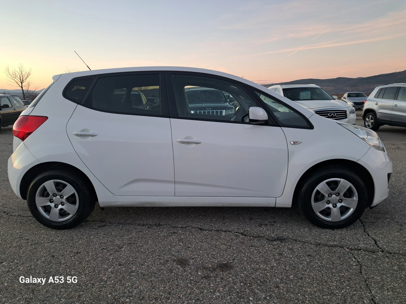 Kia Venga 1, 4 I Панорама - изображение 4