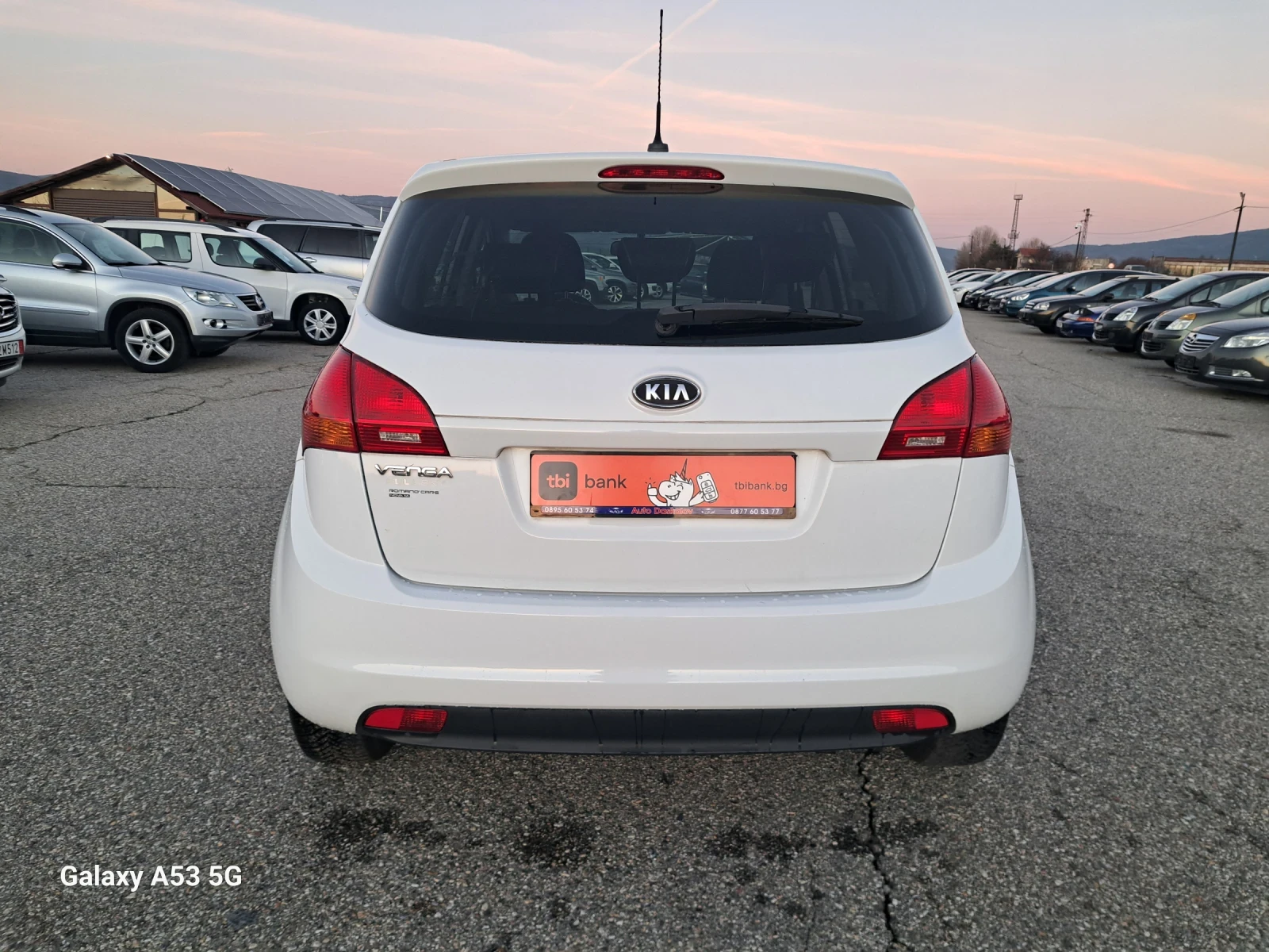 Kia Venga 1, 4 I Панорама - изображение 6